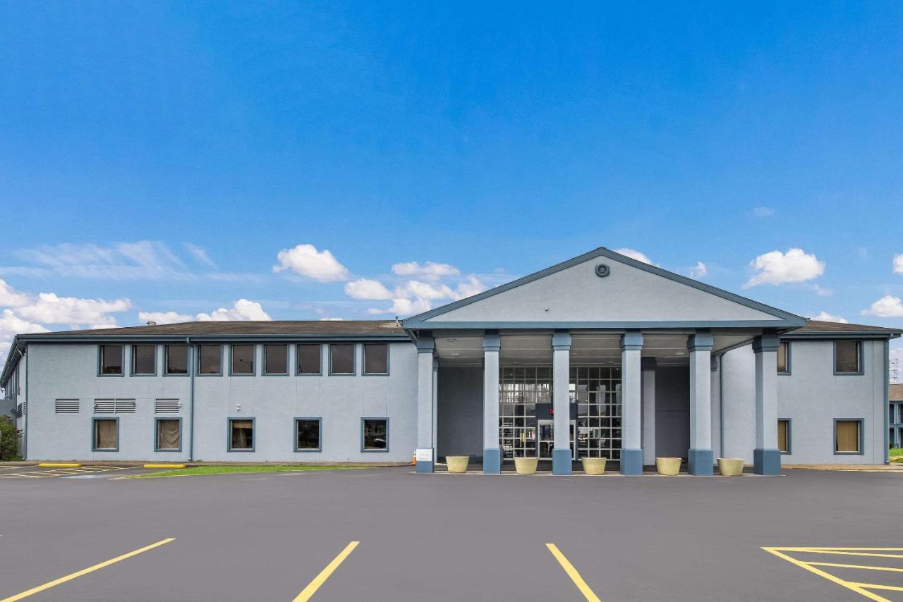 Rodeway Inn Conference Center Бомонт Екстериор снимка