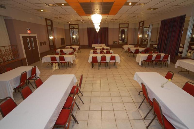 Rodeway Inn Conference Center Бомонт Екстериор снимка